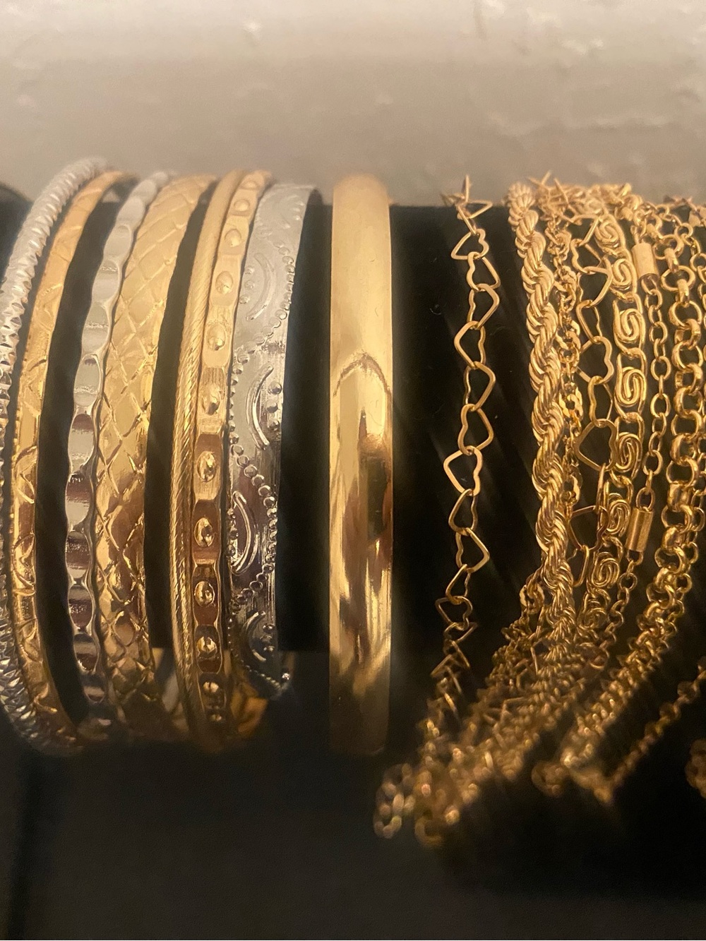 8 pieces jewelry bundle (random select)